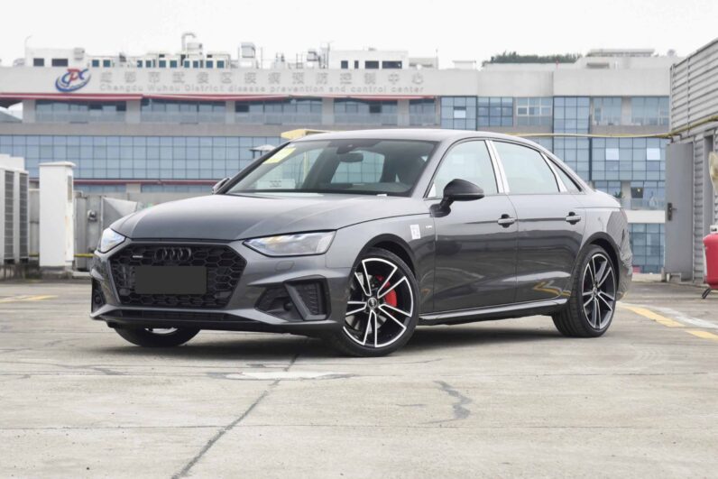 
								Audi A4L full									