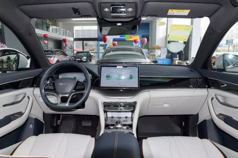 
								BYD Song PLUS EV full									