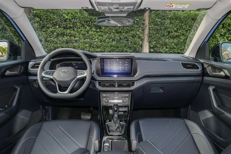 
								Volkswagen Tharu full									